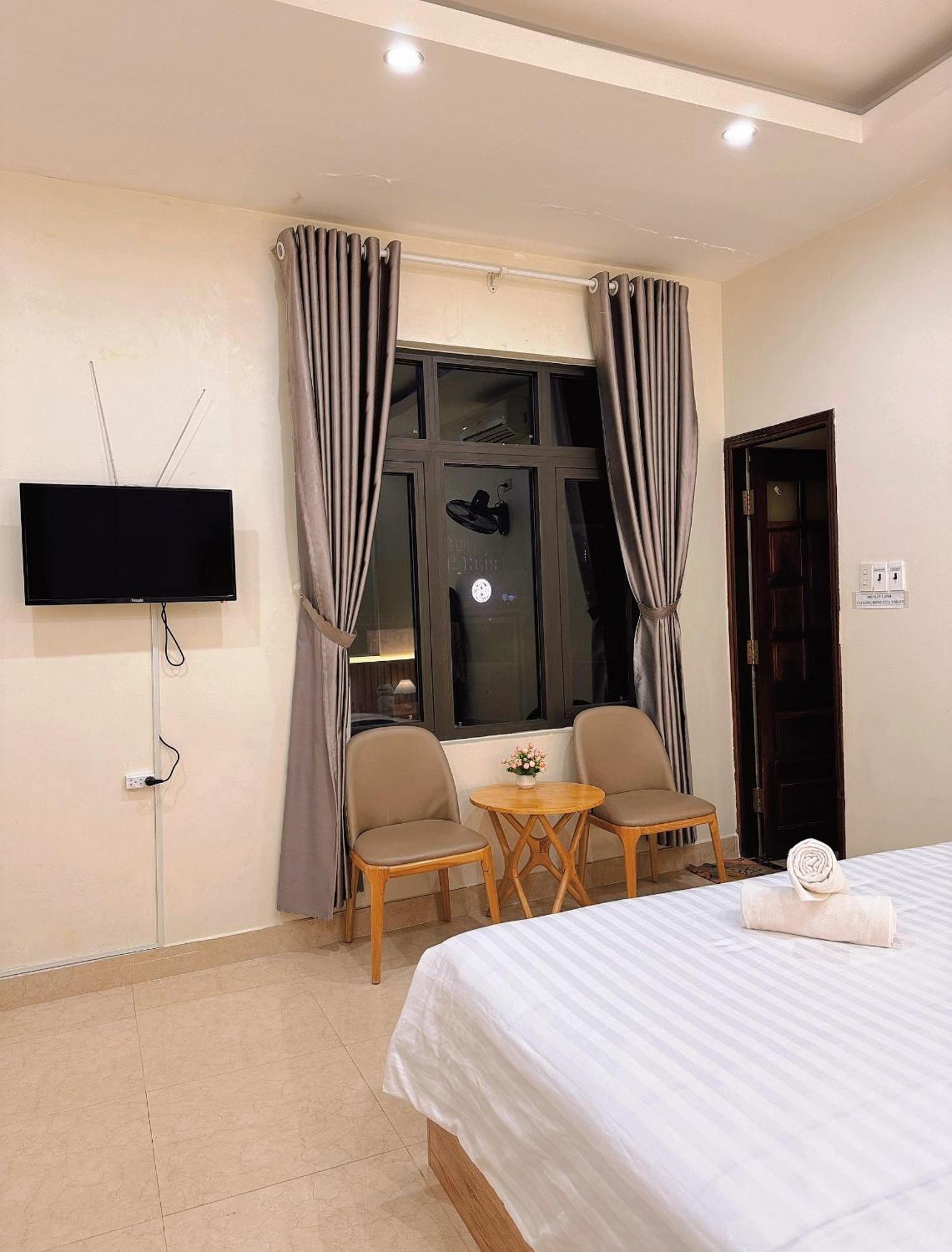 Elisa Hotel Плей Ку Екстериор снимка