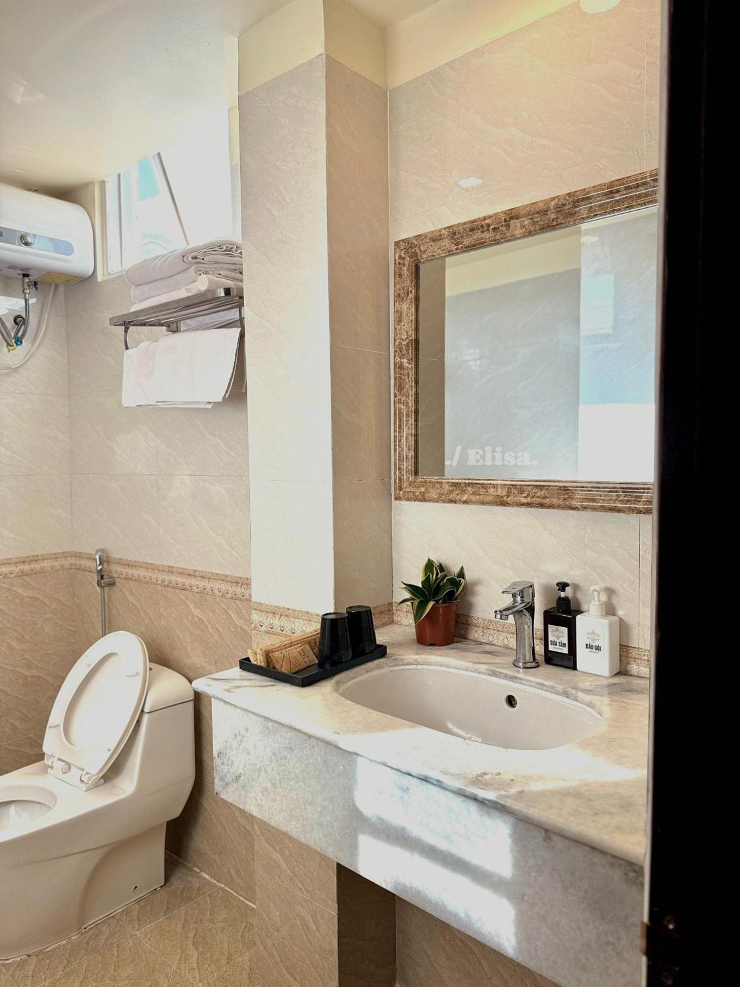 Elisa Hotel Плей Ку Екстериор снимка